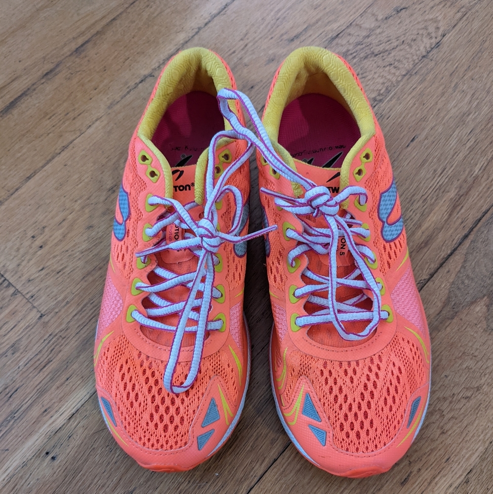 Newton running shoes size 8.5 motion 5